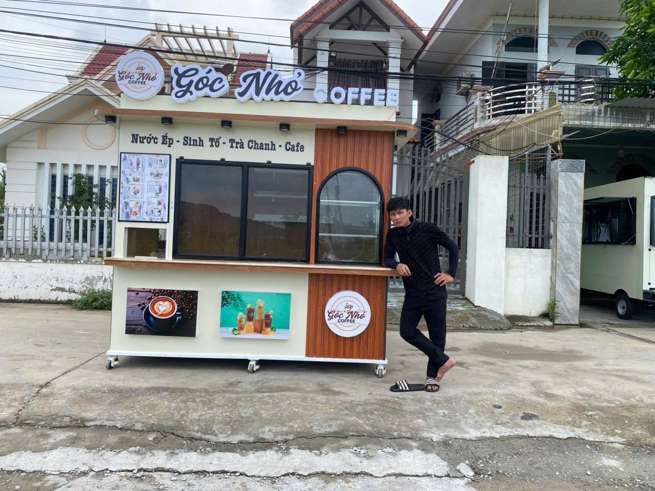 xe điện bán hàng/